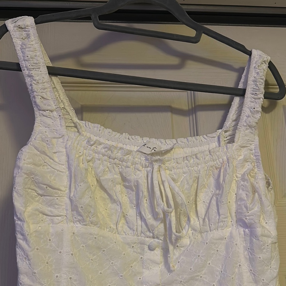 All in favor White Sleeveless Women's Top - Picture 3 of 4